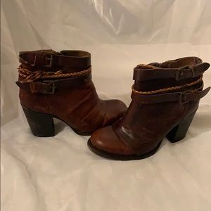 FREEBIRD booties dark Br distressed size 7
